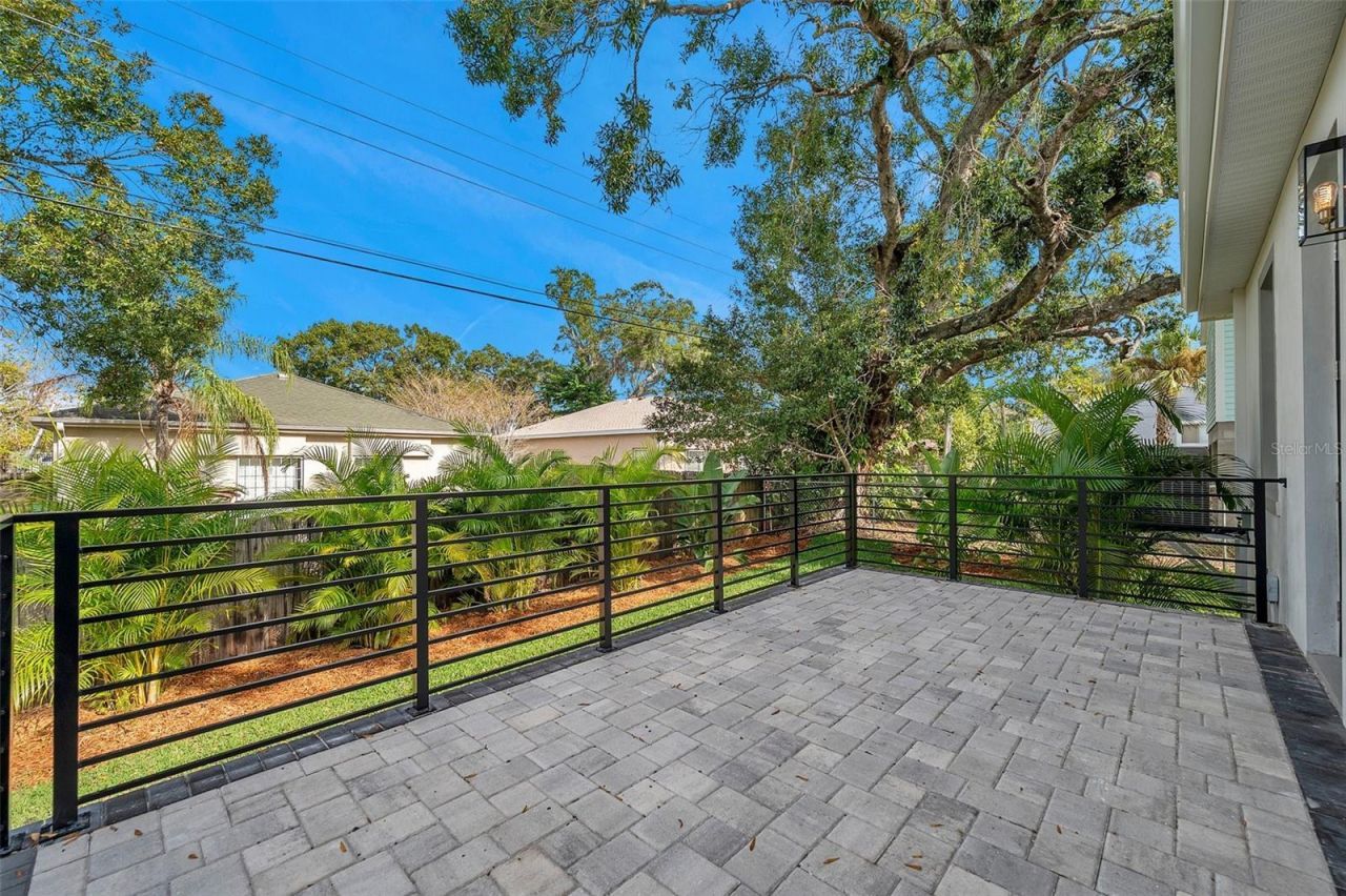 2369 Bahia Vista Street, Sarasota, FL 34239 Photo