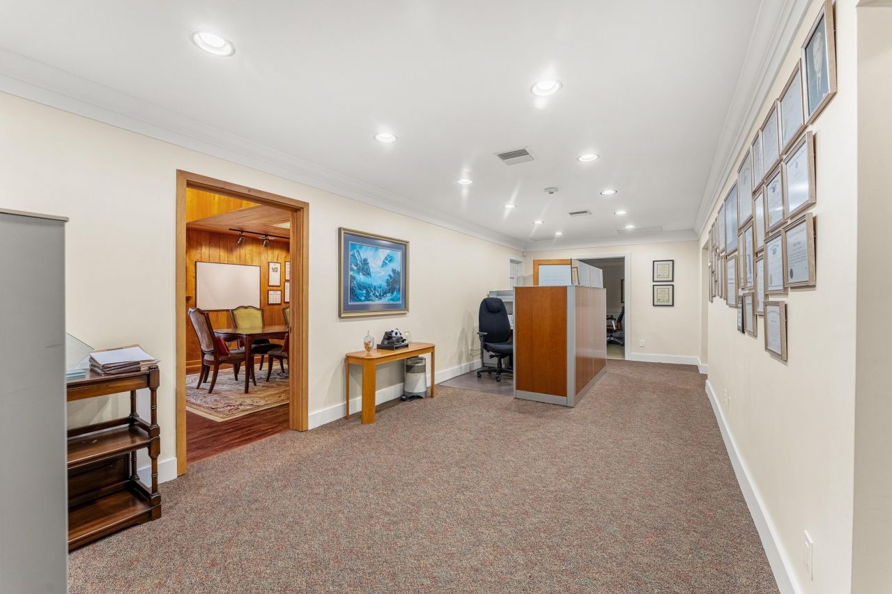 525 N Harbor City Boulevard, Melbourne, FL 32935 Photo