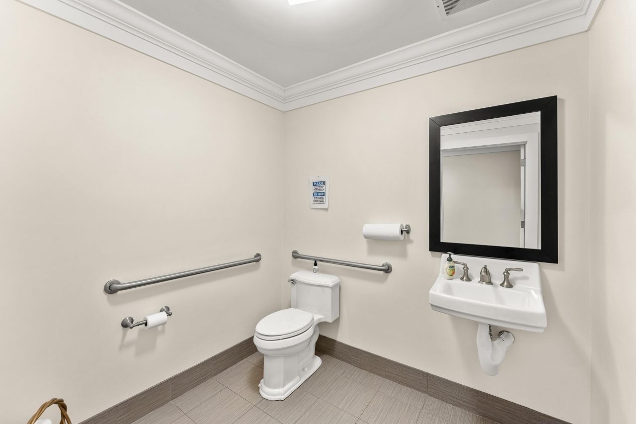 525 N Harbor City Boulevard, Melbourne, FL 32935 Photo