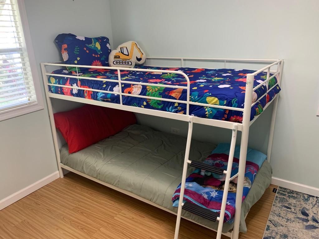 8217 SE Swan Avenue, Hobe Sound, FL 33455 Photo