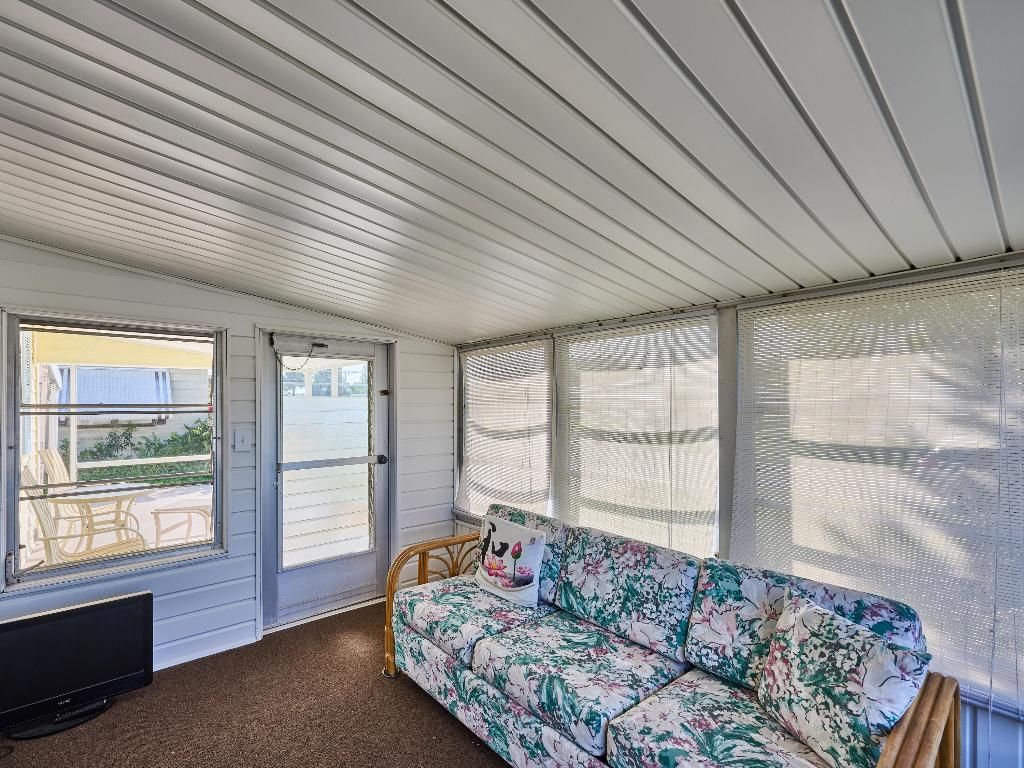 8217 SE Swan Avenue, Hobe Sound, FL 33455 Photo