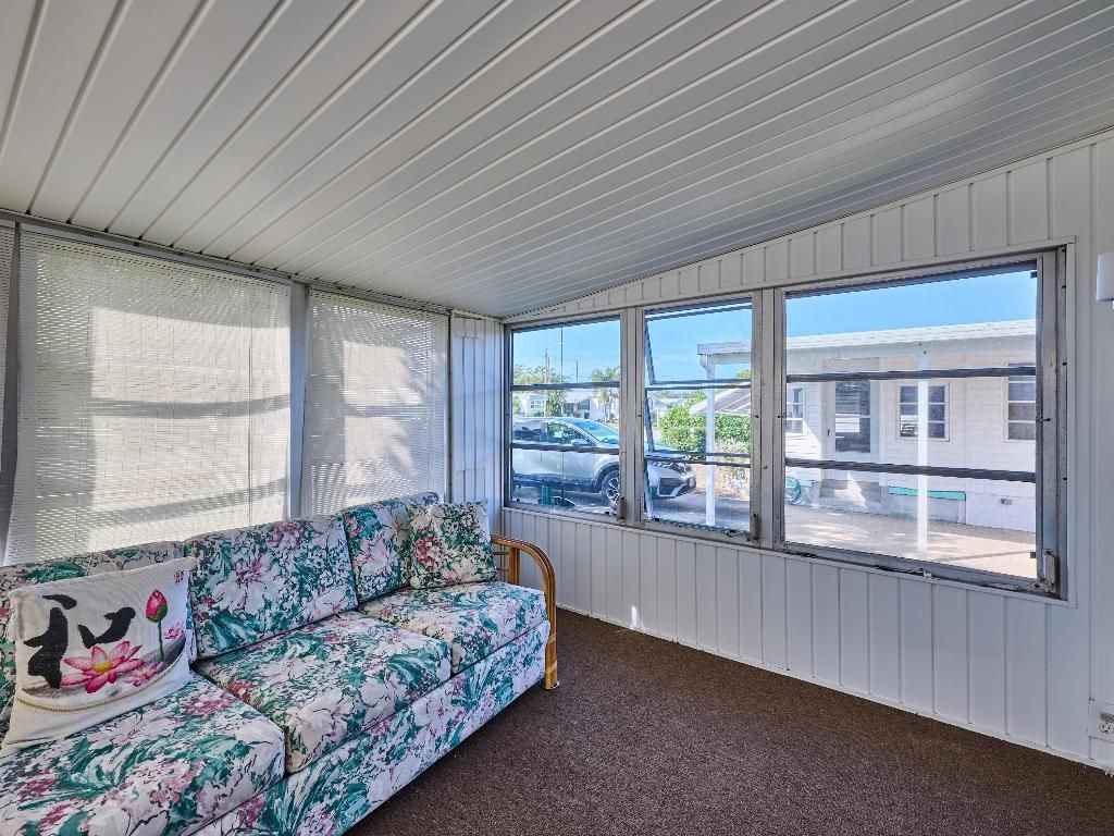 8217 SE Swan Avenue, Hobe Sound, FL 33455 Photo