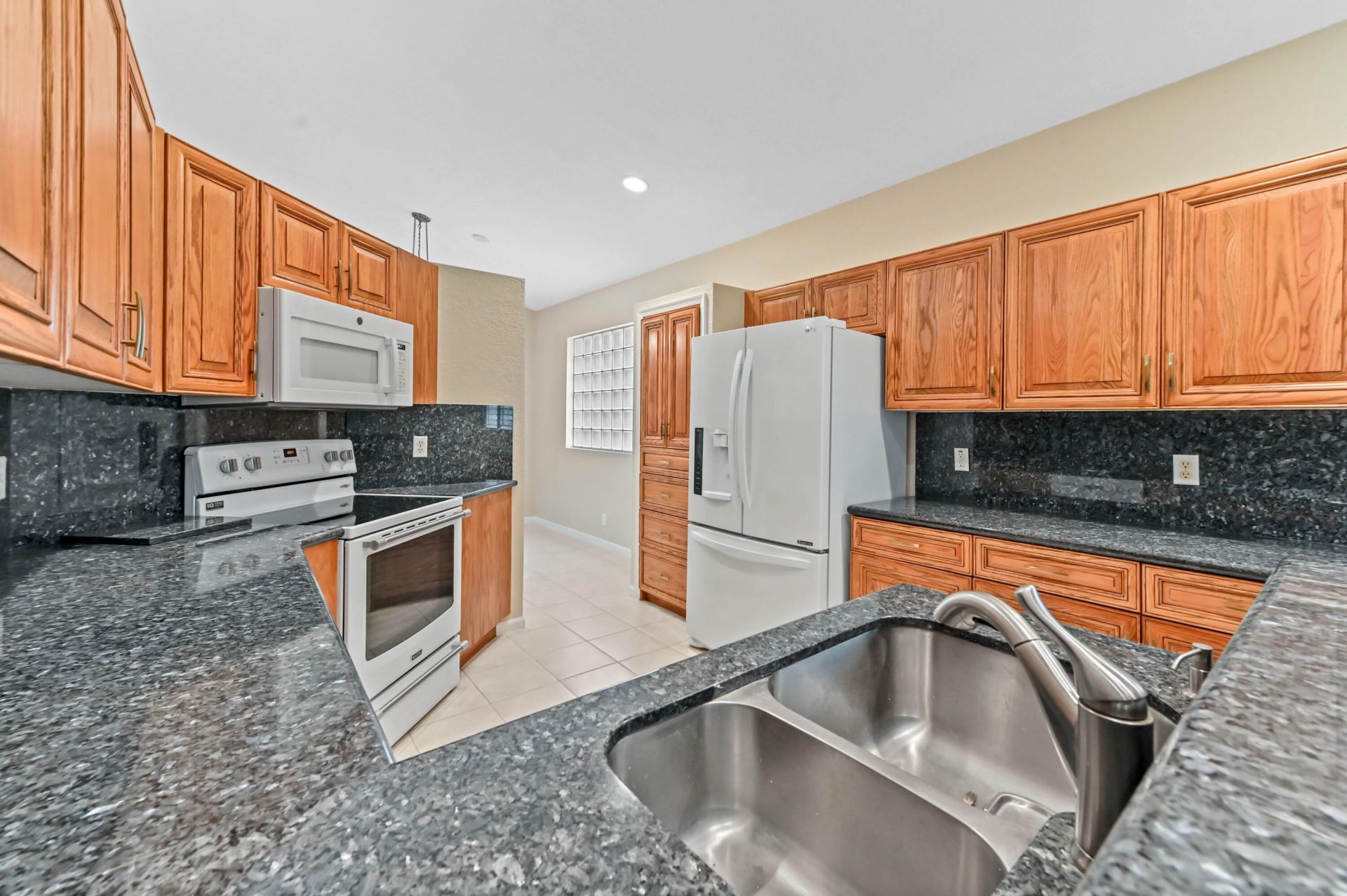 9550 Cherry Blossom Court, Boynton Beach, FL 33437 Photo