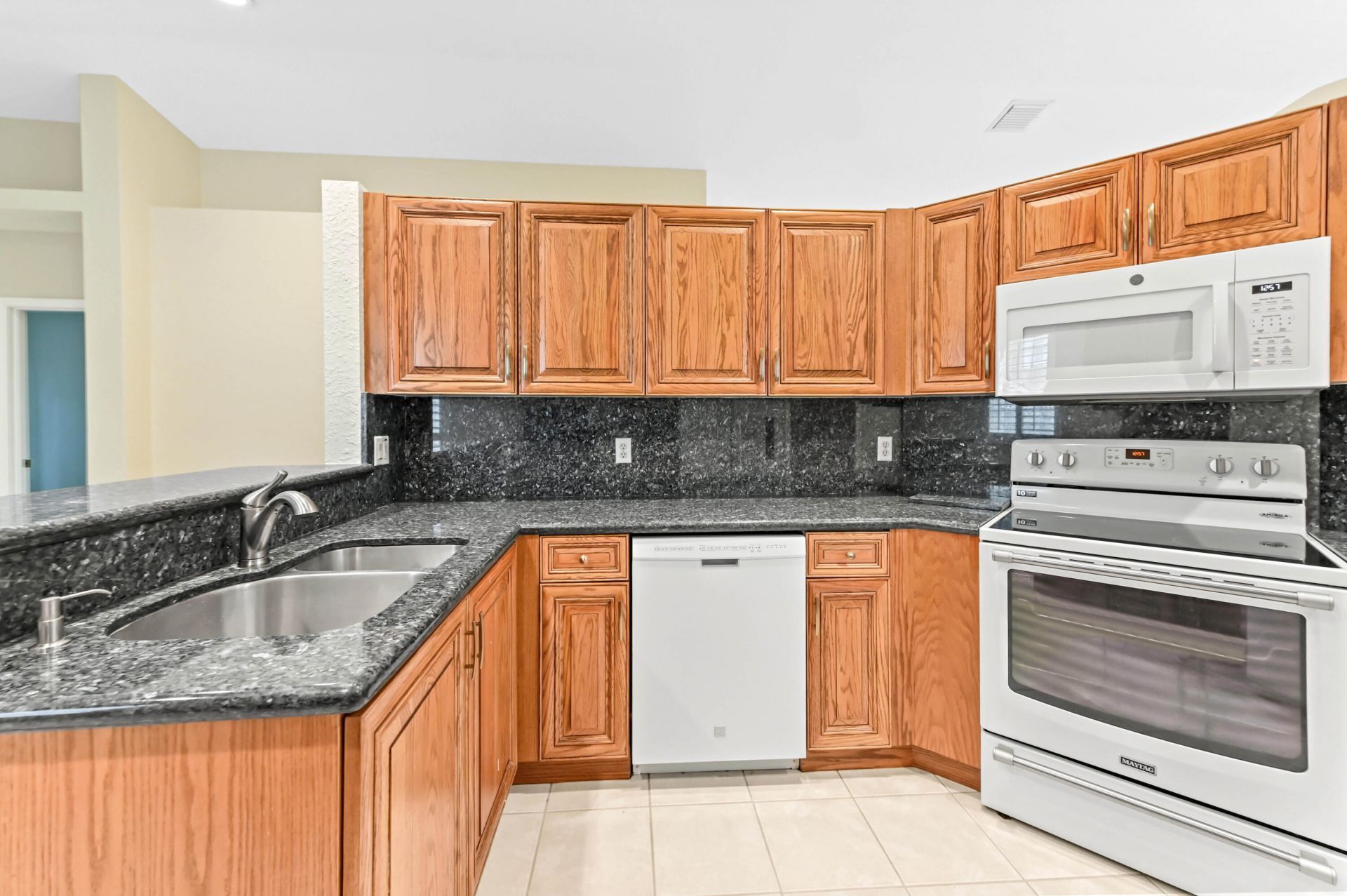 9550 Cherry Blossom Court, Boynton Beach, FL 33437 Photo