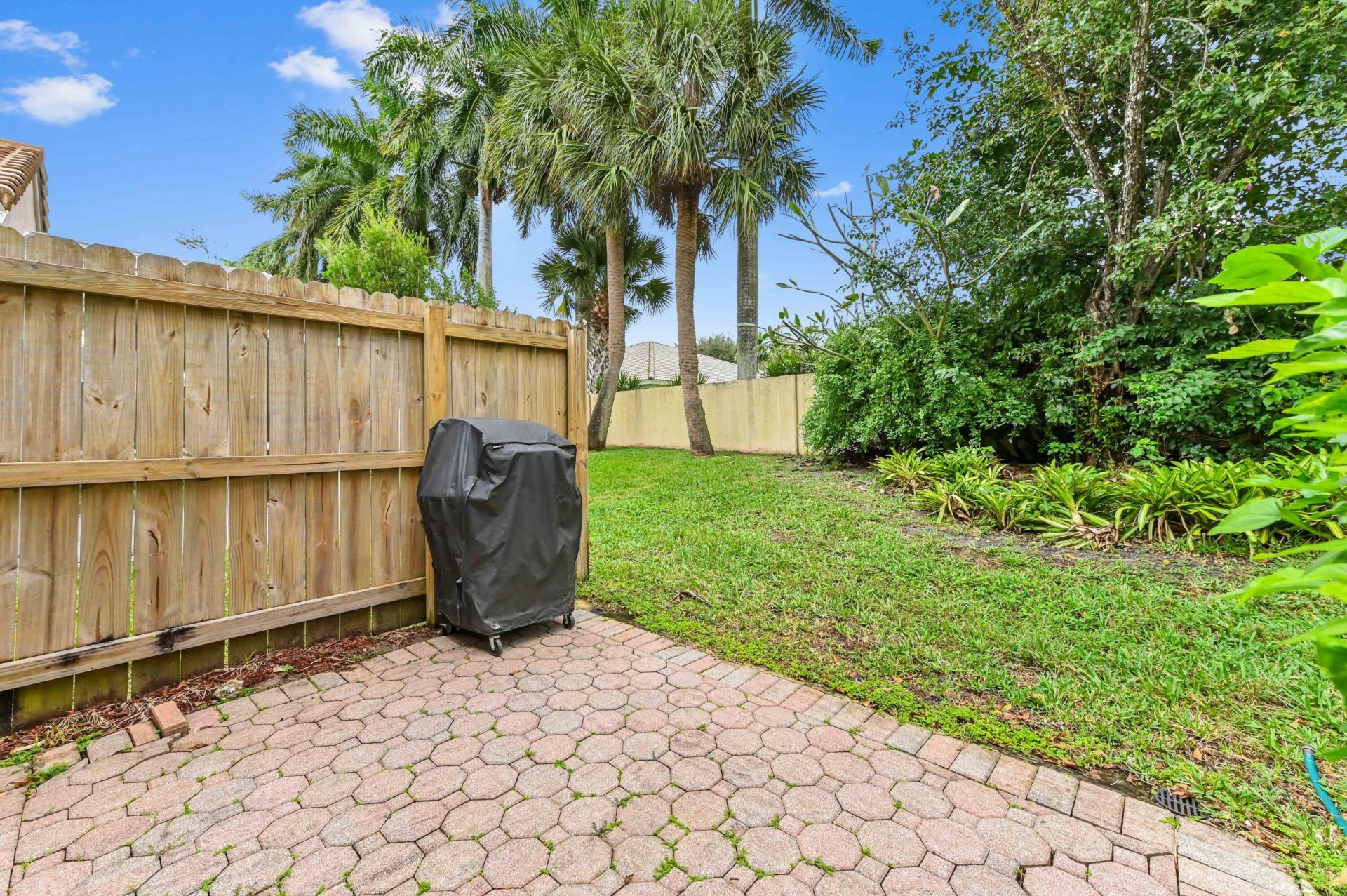 9550 Cherry Blossom Court, Boynton Beach, FL 33437 Photo