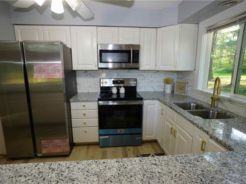 14543 Ensign Road, Burton, OH 44021 Photo 10