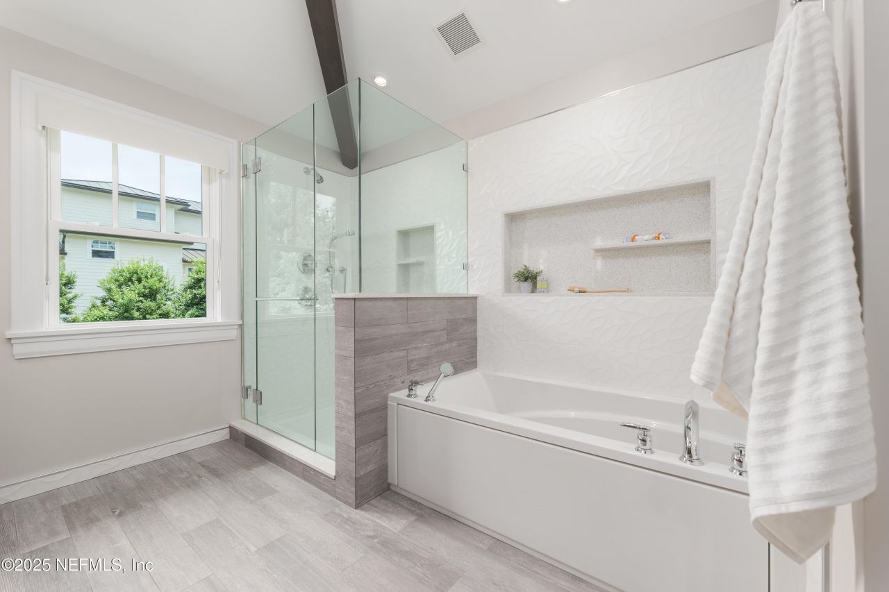 365 8th Street, Atlantic Beach, FL 32233 Photo