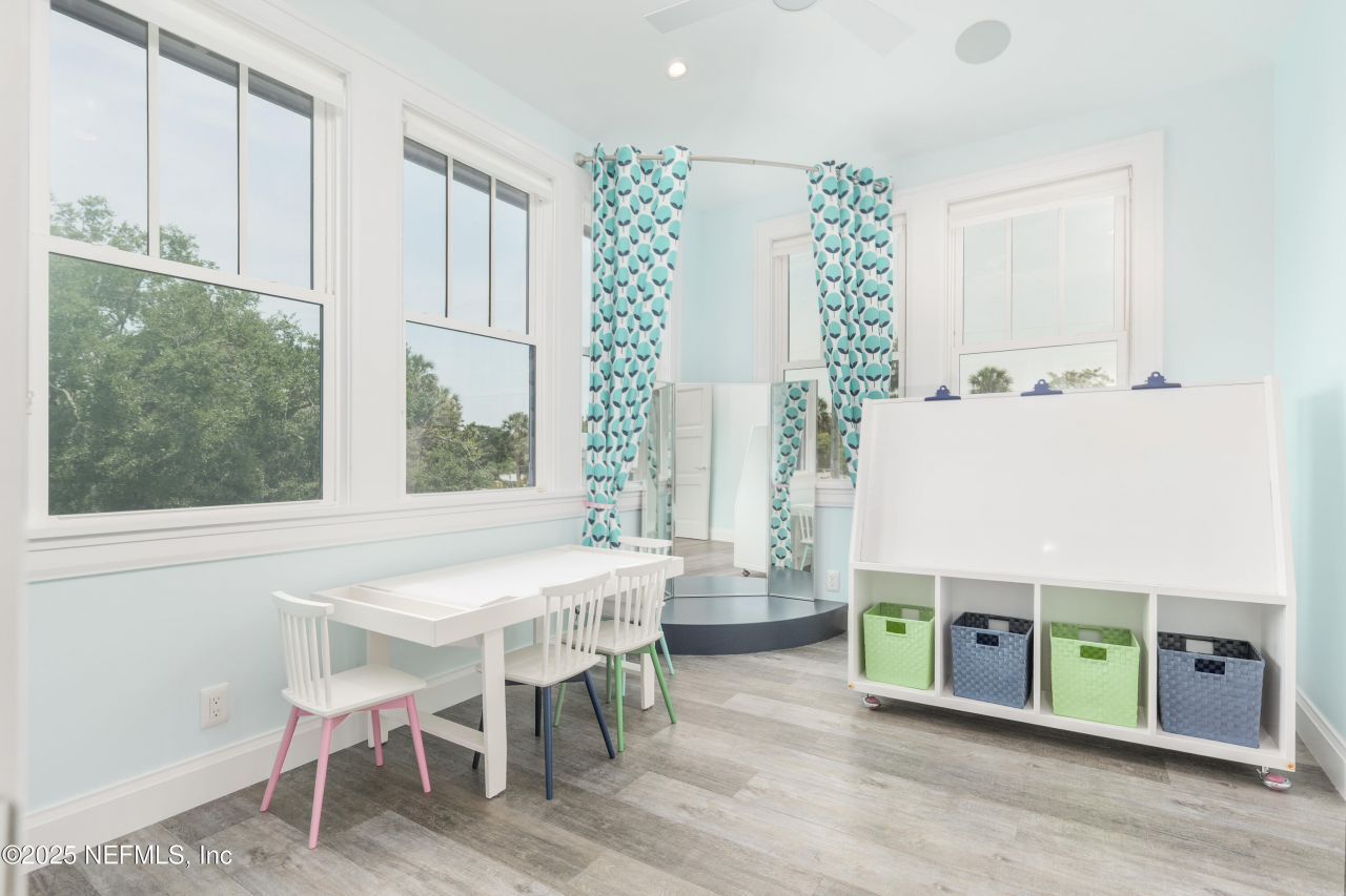 365 8th Street, Atlantic Beach, FL 32233 Photo