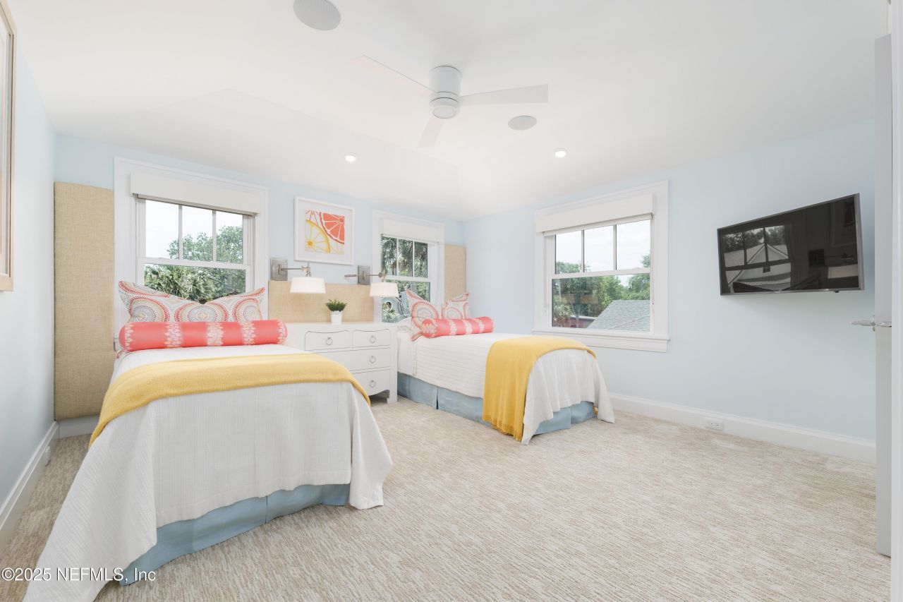 365 8th Street, Atlantic Beach, FL 32233 Photo