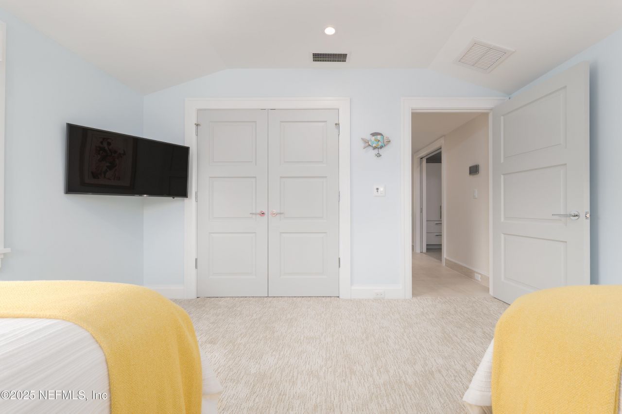 365 8th Street, Atlantic Beach, FL 32233 Photo