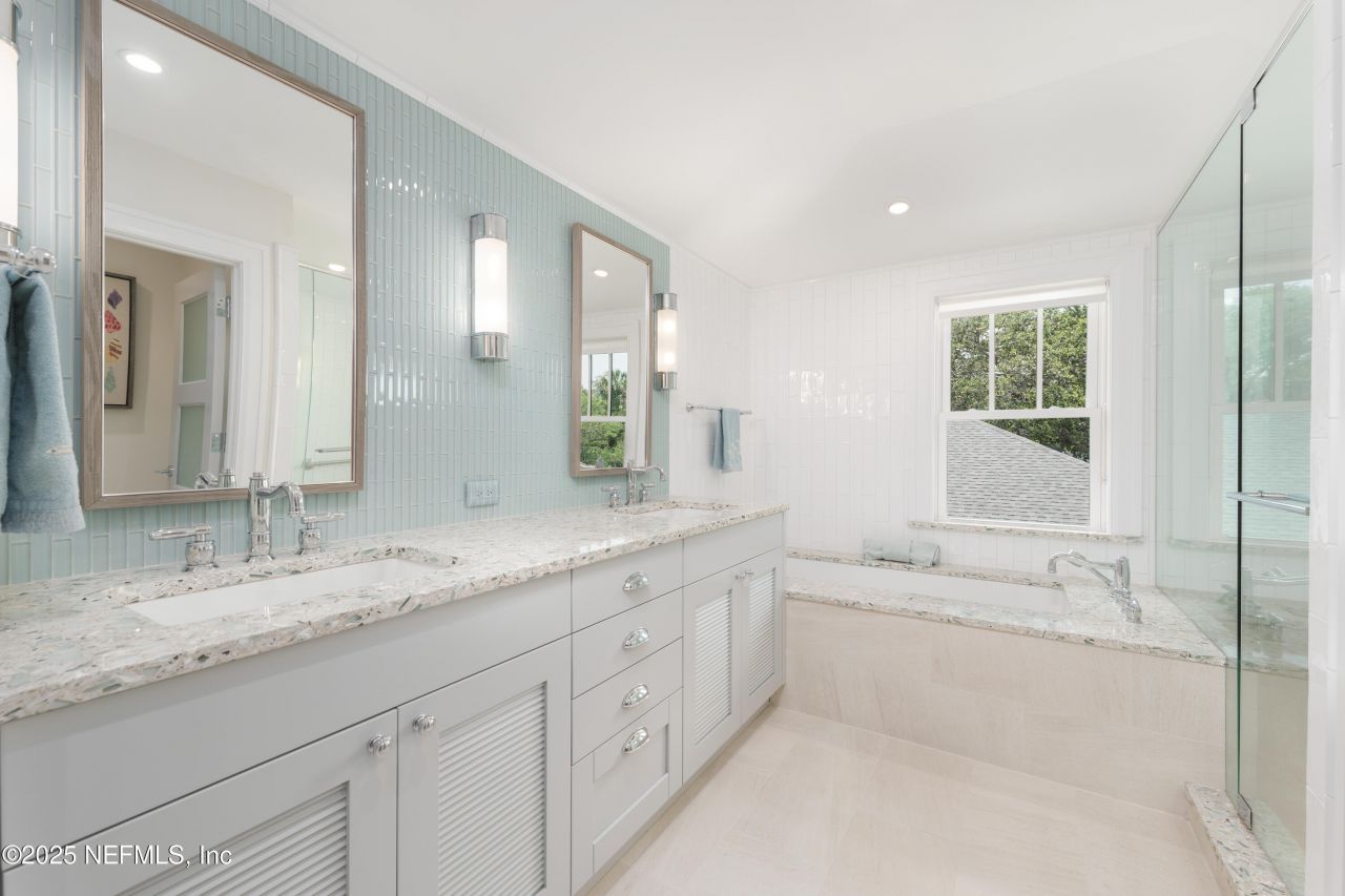 365 8th Street, Atlantic Beach, FL 32233 Photo