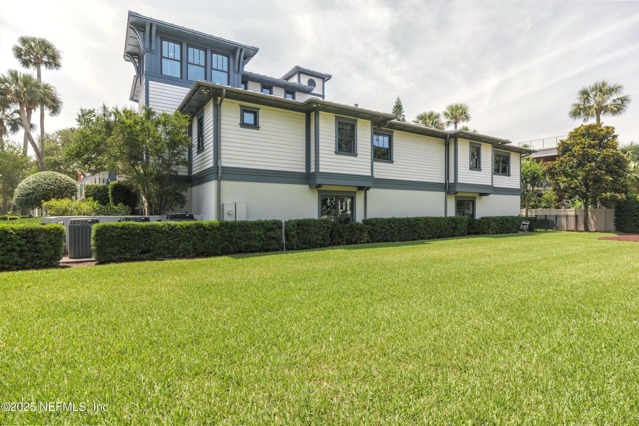 365 8th Street, Atlantic Beach, FL 32233 Photo
