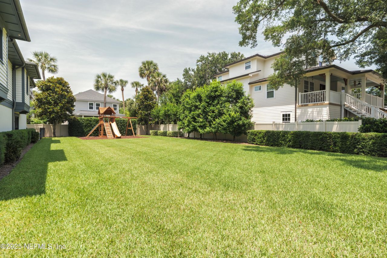 365 8th Street, Atlantic Beach, FL 32233 Photo