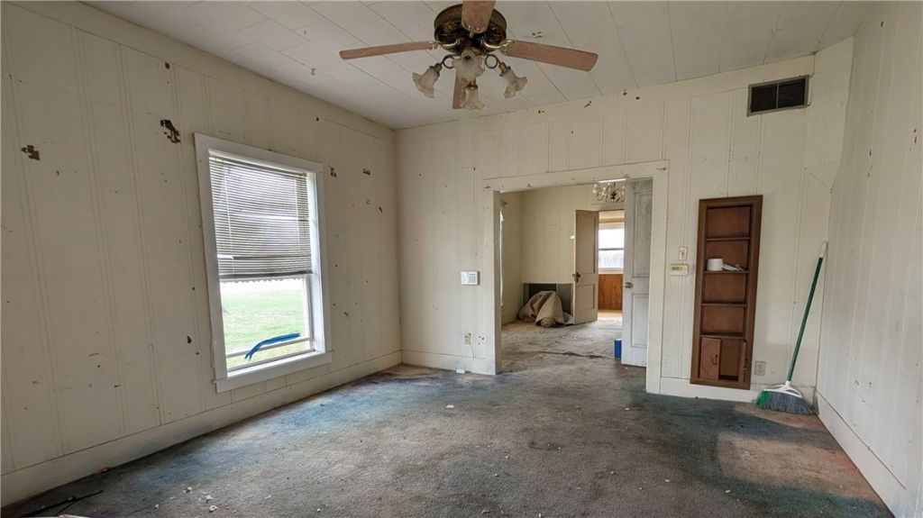 722 Oak Avenue, Springdale, AR 72764 Main Photo