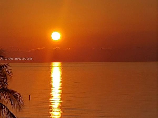 17555 Collins Ave, Unit 308, Sunny Isles Beach, FL 33160