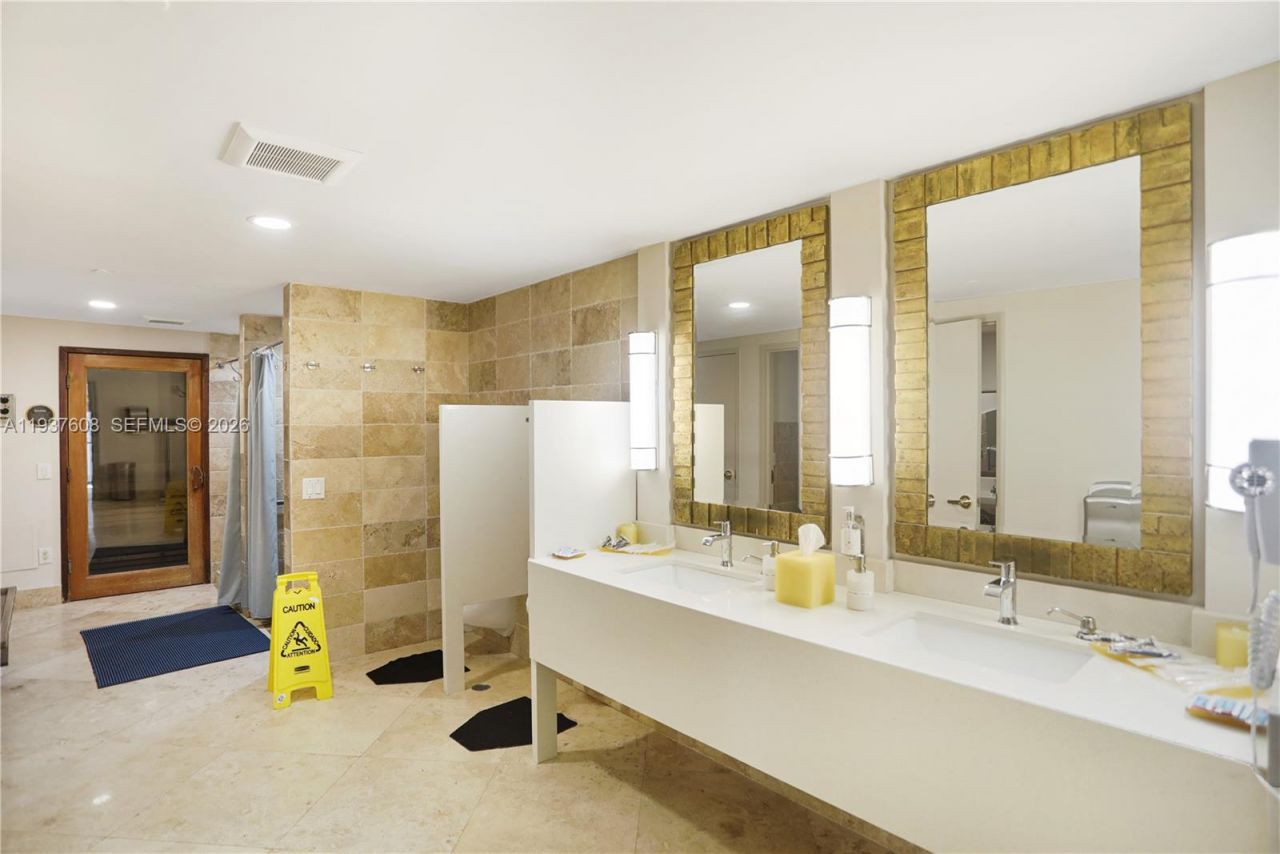 17555 Collins Ave, Unit 308, Sunny Isles Beach, FL 33160 Photo