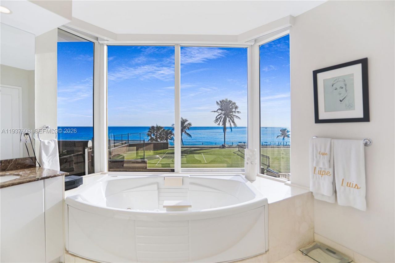 17555 Collins Ave, Unit 308, Sunny Isles Beach, FL 33160 Photo