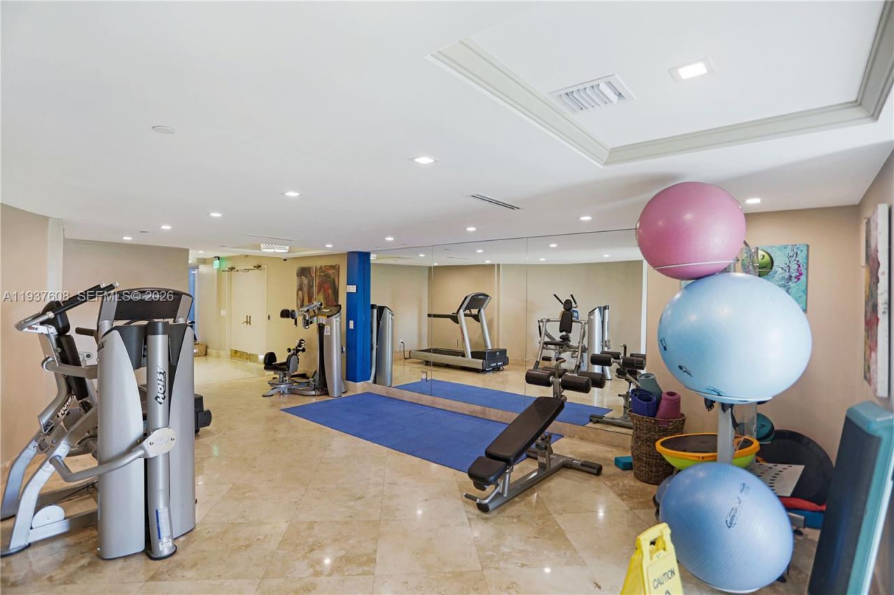 17555 Collins Ave, Unit 308, Sunny Isles Beach, FL 33160 Photo