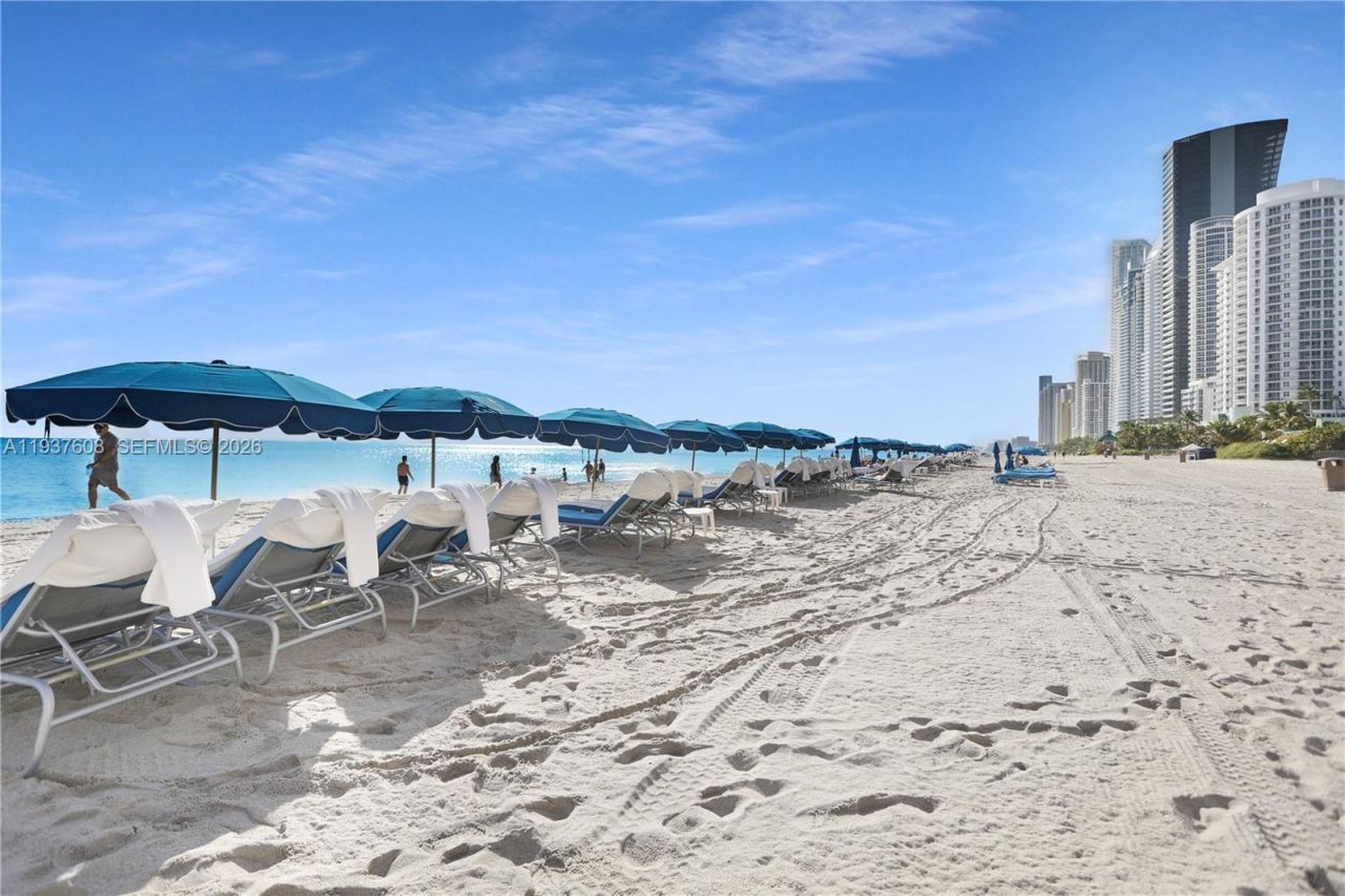 17555 Collins Ave, Unit 308, Sunny Isles Beach, FL 33160 Photo