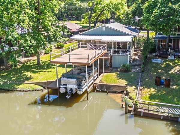 210 Harbor Drive, Gun Barrel City, TX 75156