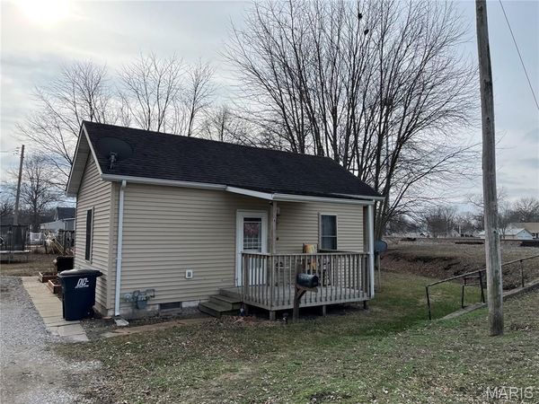 300 E 3rd South Street, Mount Olive, IL 62069