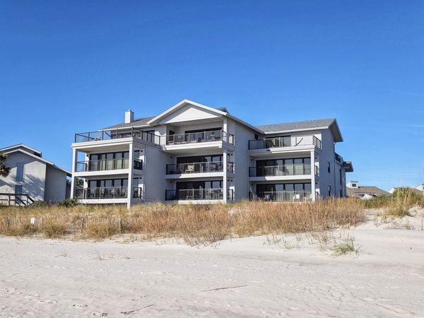 647 Norris Dr., Pawleys Island, SC 29585