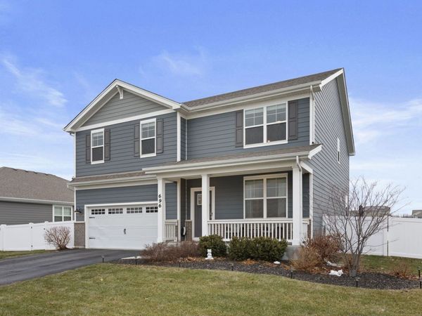 696 Kentshire Circle, Elgin, IL 60124