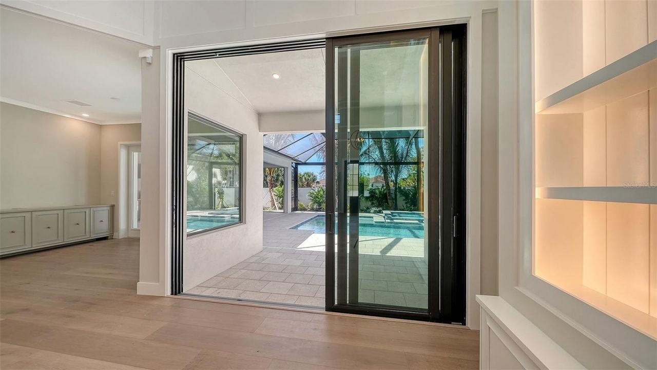 1516 S Orange Avenue, Sarasota, FL 34239 Photo