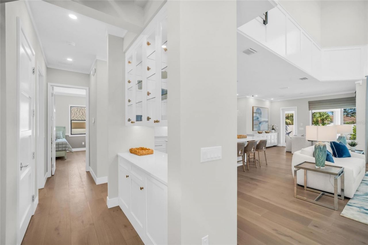 1516 S Orange Avenue, Sarasota, FL 34239 Photo