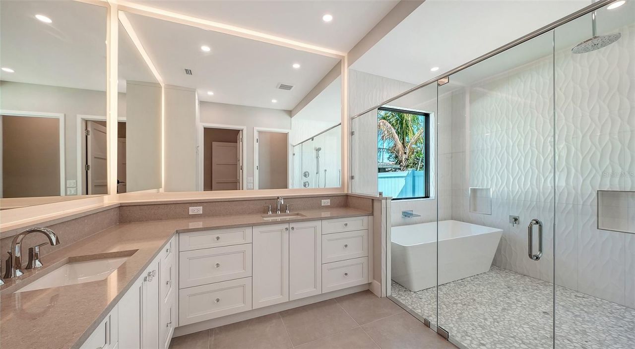 1516 S Orange Avenue, Sarasota, FL 34239 Photo