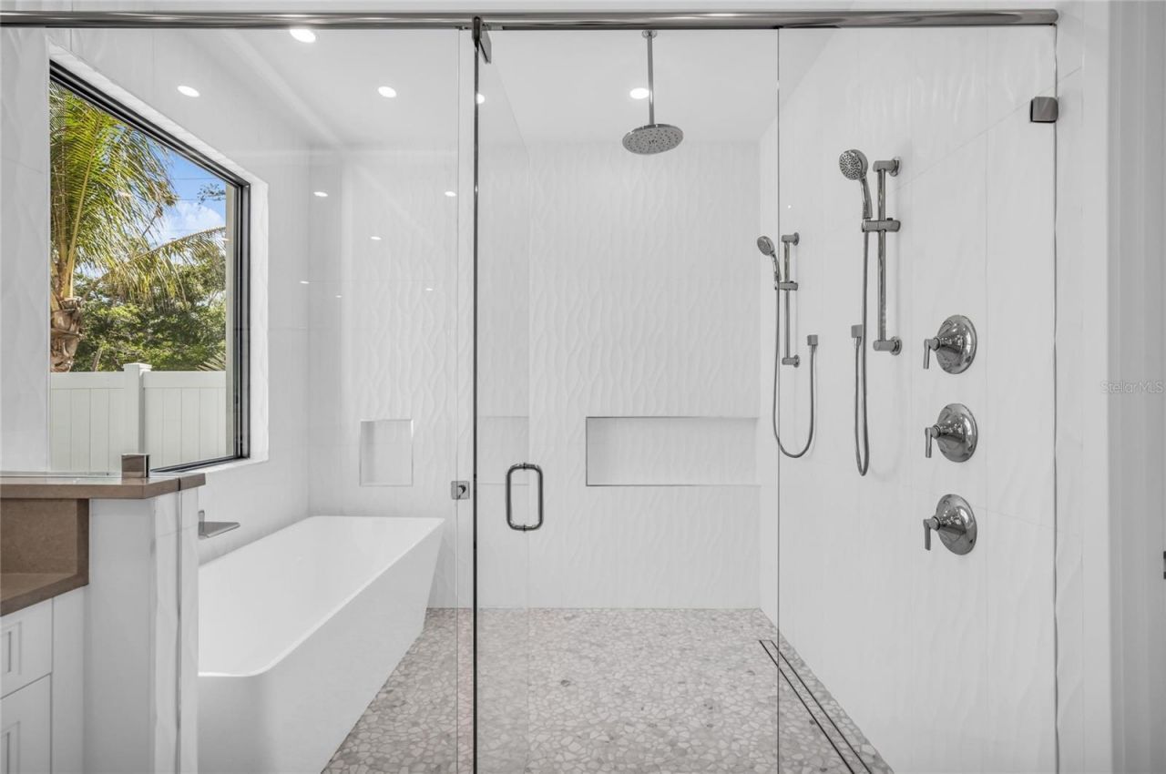 1516 S Orange Avenue, Sarasota, FL 34239 Photo