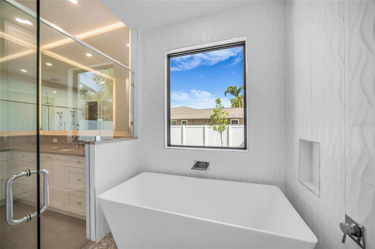 1516 S Orange Avenue, Sarasota, FL 34239 Photo