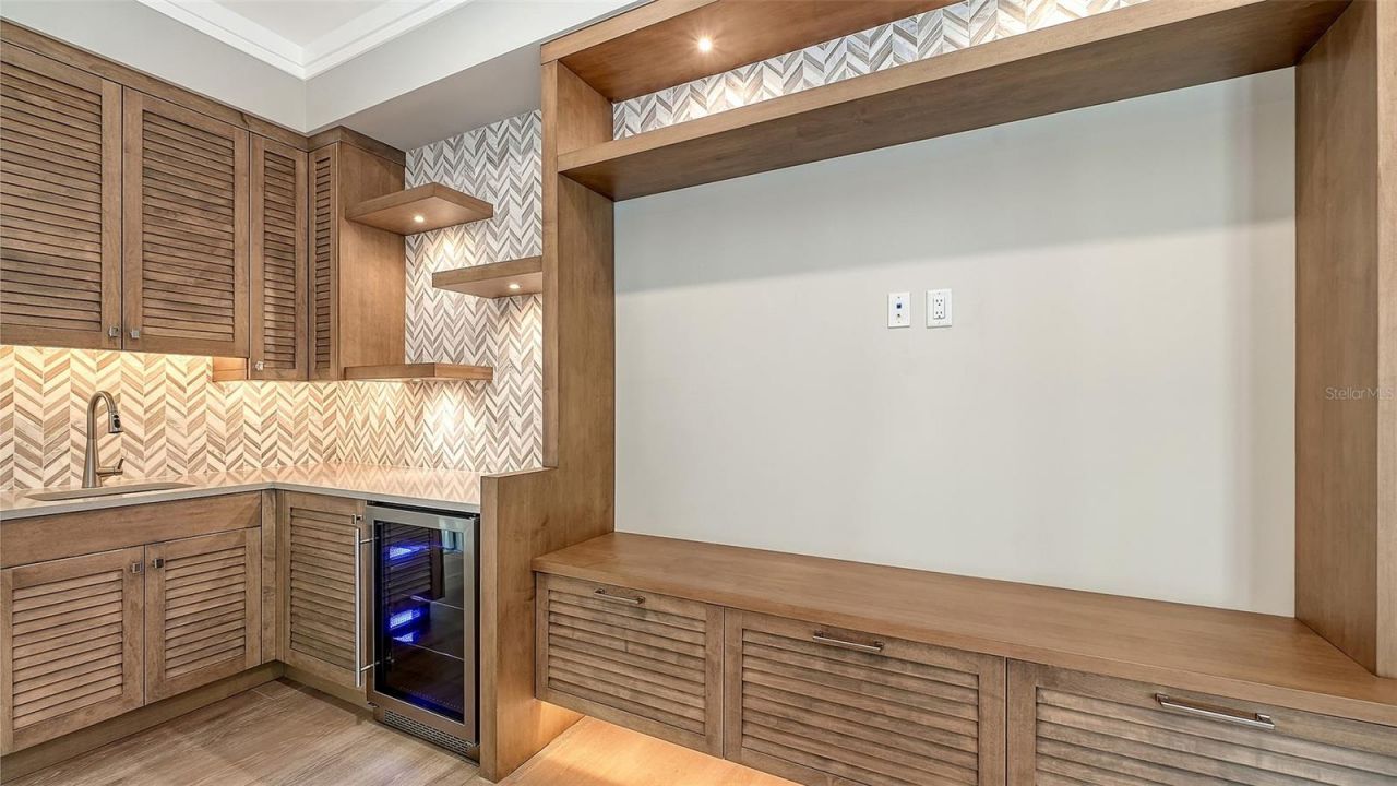 1516 S Orange Avenue, Sarasota, FL 34239 Photo