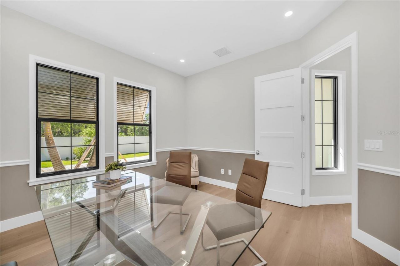 1516 S Orange Avenue, Sarasota, FL 34239 Photo