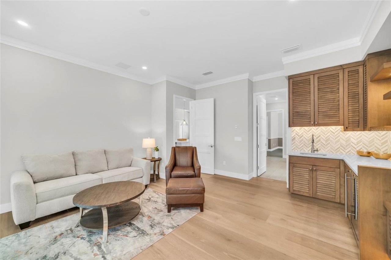 1516 S Orange Avenue, Sarasota, FL 34239 Photo