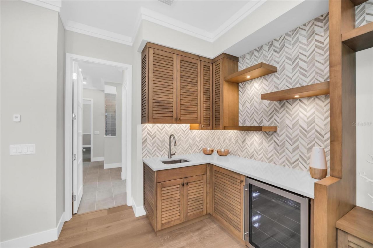 1516 S Orange Avenue, Sarasota, FL 34239 Photo