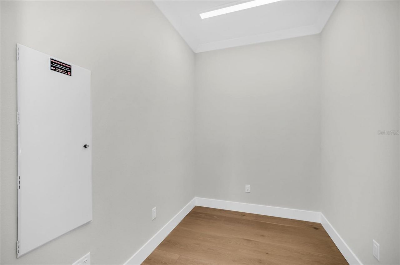 1516 S Orange Avenue, Sarasota, FL 34239 Photo