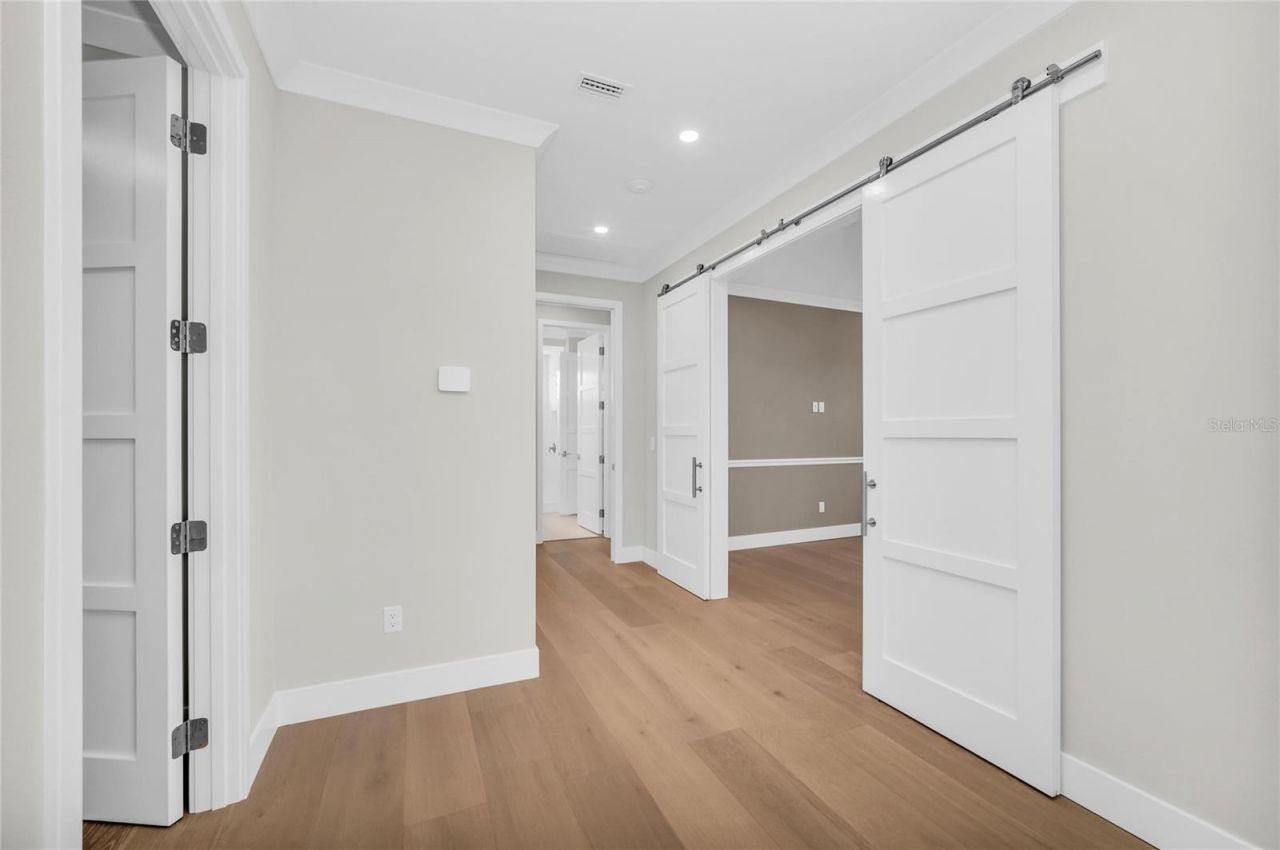 1516 S Orange Avenue, Sarasota, FL 34239 Photo