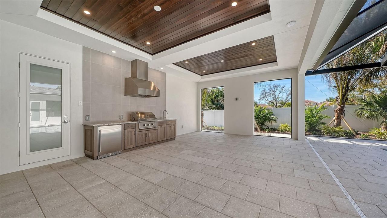 1516 S Orange Avenue, Sarasota, FL 34239 Photo