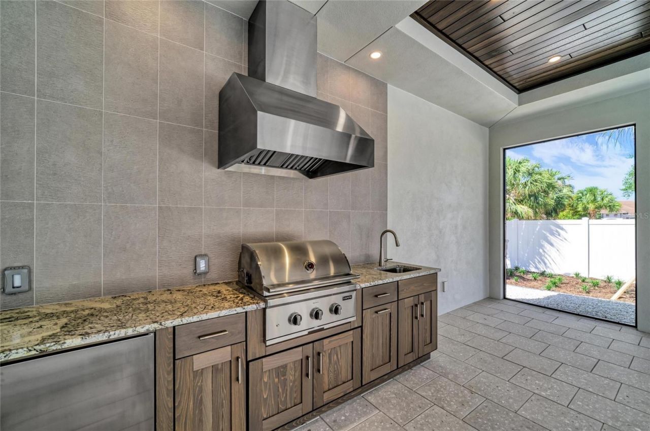 1516 S Orange Avenue, Sarasota, FL 34239 Photo