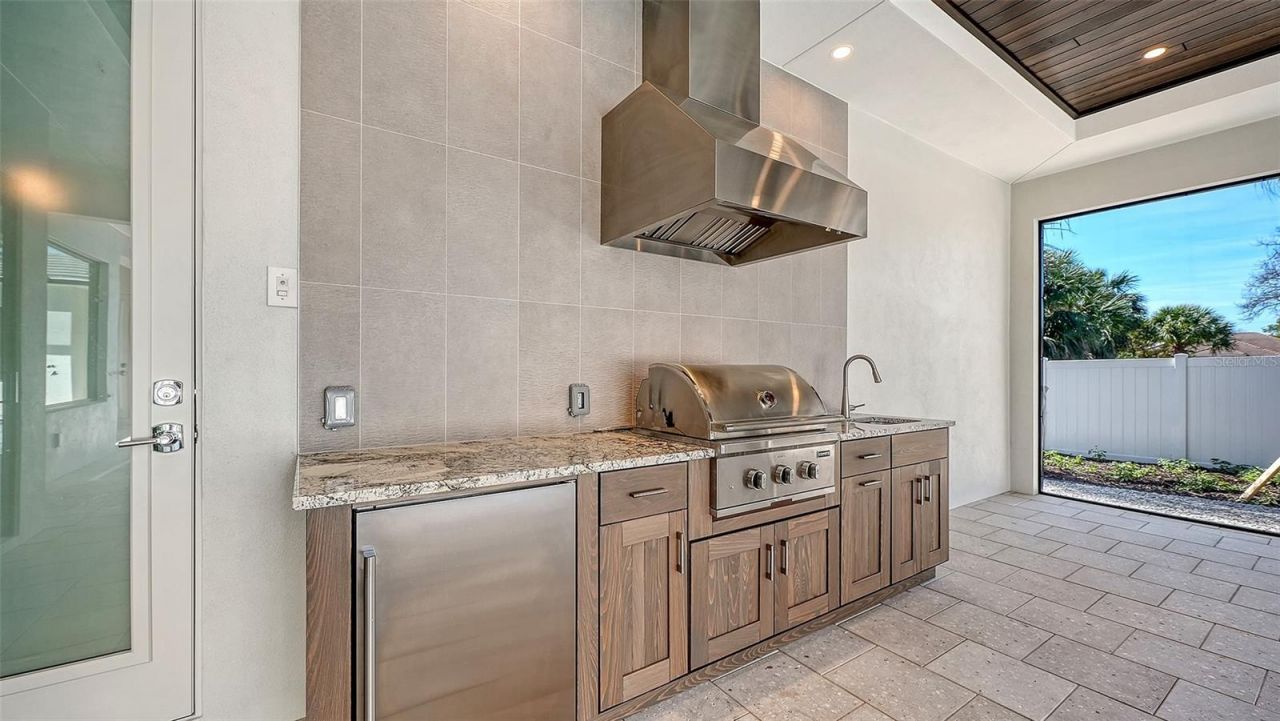 1516 S Orange Avenue, Sarasota, FL 34239 Photo