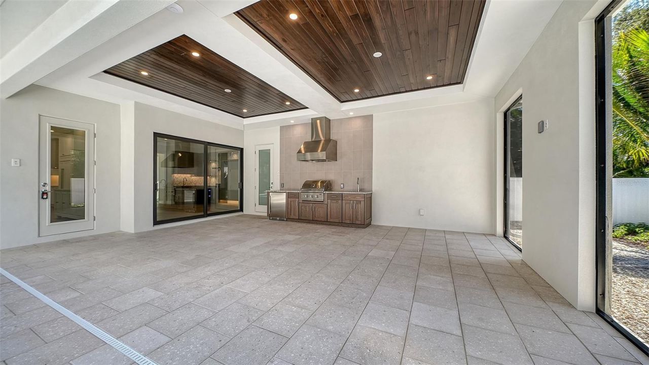 1516 S Orange Avenue, Sarasota, FL 34239 Photo