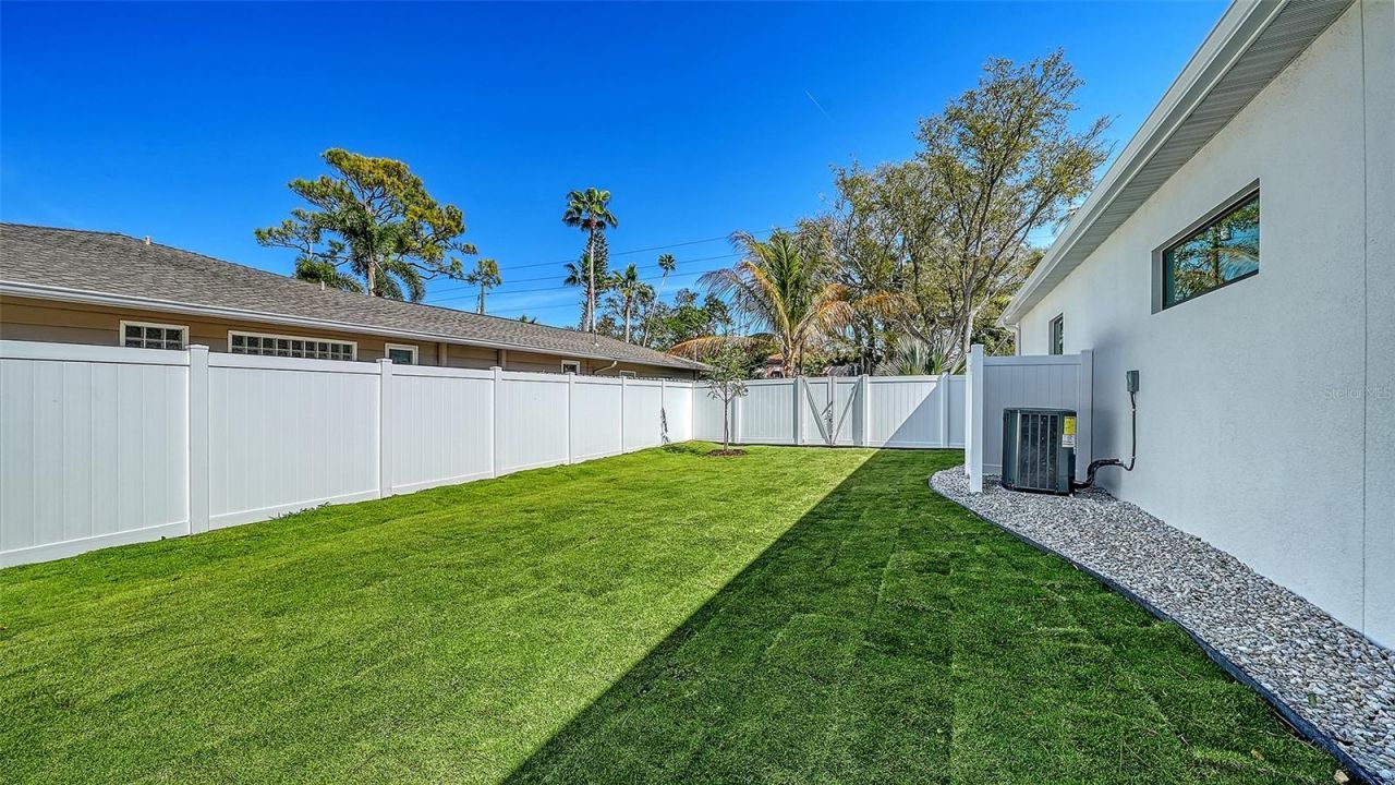 1516 S Orange Avenue, Sarasota, FL 34239 Photo