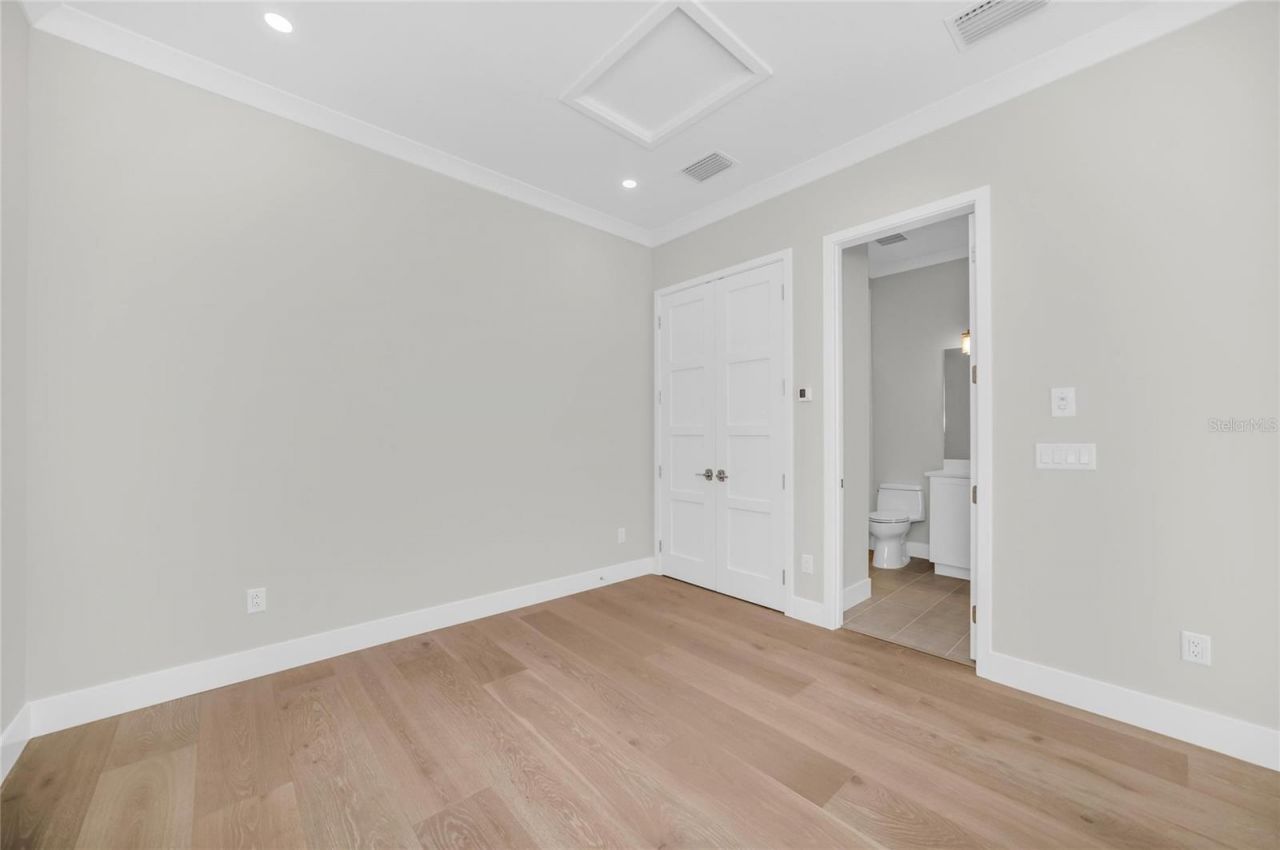 1516 S Orange Avenue, Sarasota, FL 34239 Photo