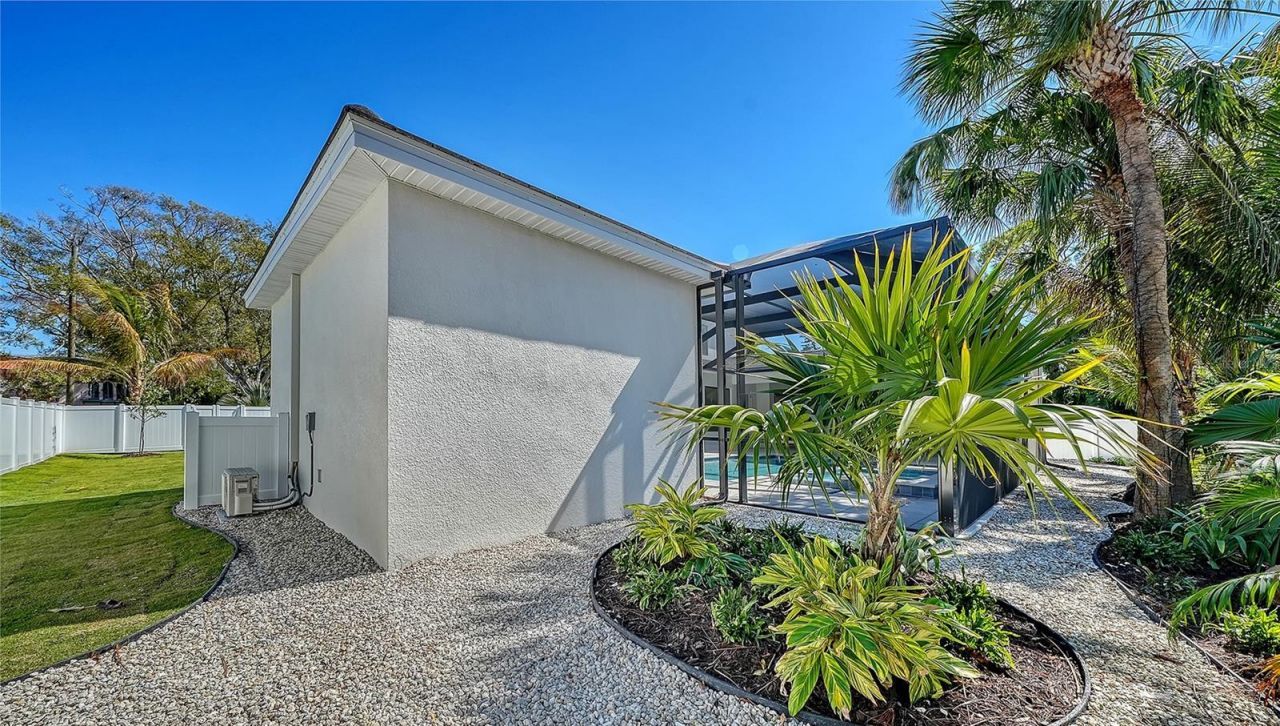 1516 S Orange Avenue, Sarasota, FL 34239 Photo