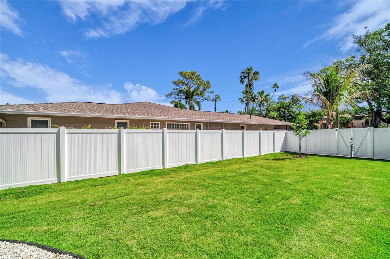 1516 S Orange Avenue, Sarasota, FL 34239 Photo