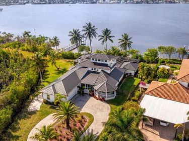 12201 SHOREVIEW DRIVE, MATLACHA, FL 33993