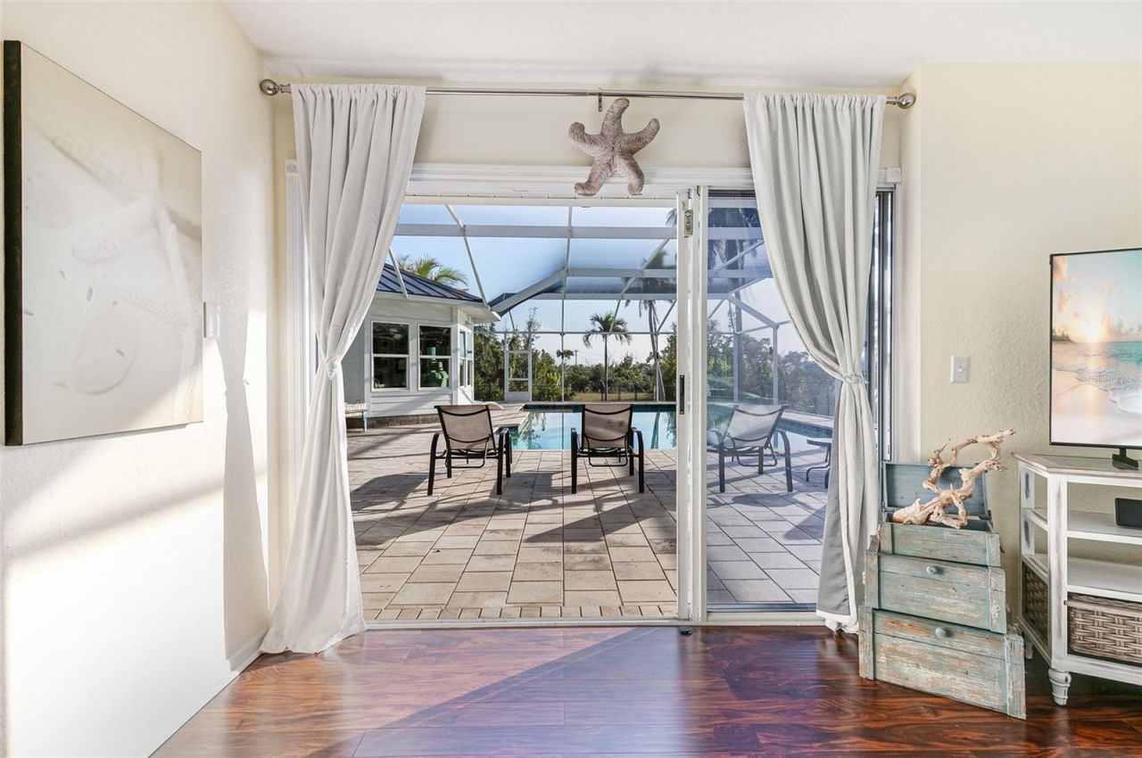 12201 Shoreview Drive, Matlacha, FL 33993 Photo