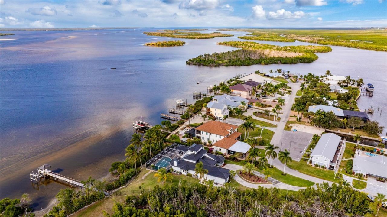 12201 Shoreview Drive, Matlacha, FL 33993 Photo