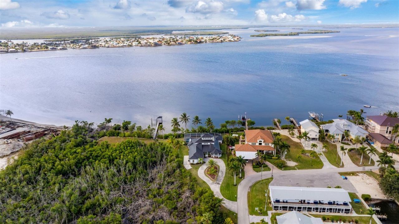 12201 Shoreview Drive, Matlacha, FL 33993 Photo